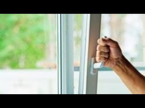 A është keq nëse i lejmë dritaret dhe dritat hapur në shtëpi, apo është bestytni?