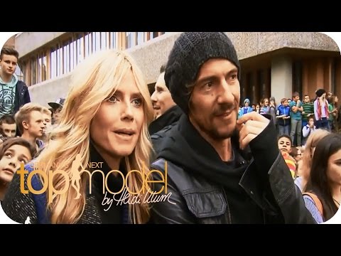 Überraschung auf dem Schulhof | Germany’s next Topmodel 2015 | ProSieben