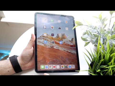 iPad Pro (2018) In 2025! (Still Worth Buying?) (Review)