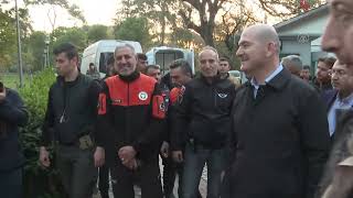 Bakan Soylu, İzmir'de vatandaşlarla sohbet etti