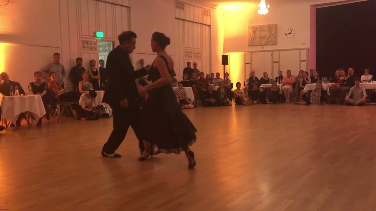 Mariano Chicho Frumboli & Juana Sepulveda_2 Gran Milonga, Zürich 2.12.2023