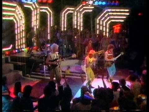 Kajagoogoo - To Shy (hush hush eye to eye) Top Of The Pops 1983