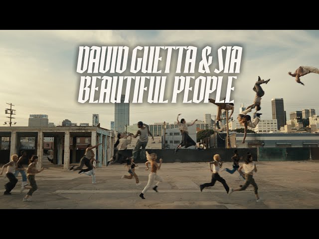 Video zu 'Beautiful People' ansehen