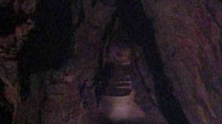 preview picture of video 'Adventure in Secret Cave in Kenting National Park.'