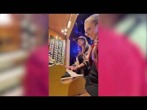 Anna Lapwood's 9,999 Pipe-Organ Master Class with Myleene Klass - ClassicFM