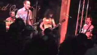 Ted Leo &amp; The Pharmacists COUNTING DOWN THE HOURS live Paris