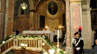 preview picture of video 'benedizione papale del Cardinale Tarcisio Bertone'