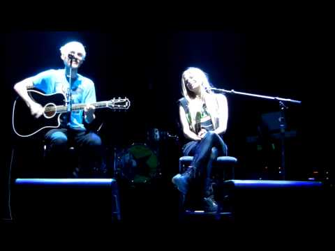 Avril Lavigne & Evan T. - Live Toronto Oct 24th - The Best Years of Our Lives