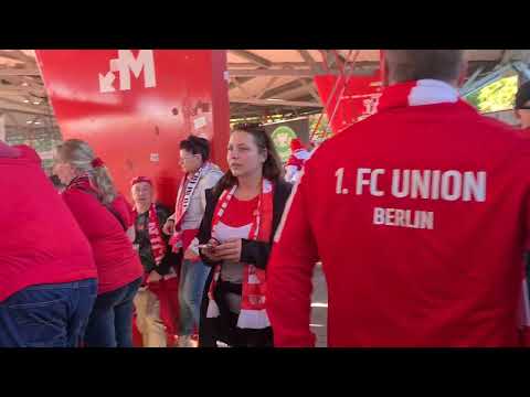 FC Union Berlin - Auf dem Weg zum Platz - Stadion an der Alten Försterei