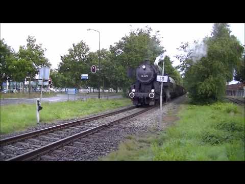 Veluwsche Stoomtrein Maatschappij / VSM-loc 52 3879 met goederentrein richting Beekbergen (2015)