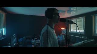 Leo - Hala music video