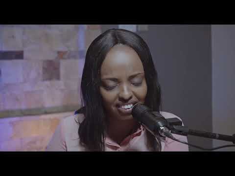 Seigneur nous sommes là pour t'adorer, Je veux exprimer mon désir//Grace D.Kwizera