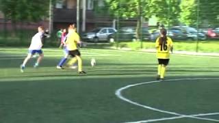 preview picture of video 'NIECODZIENNY MECZ: Dziewczęta LZS KAJA - Football Academy (14.05.2013)'
