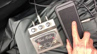 Download lagu Uni-Vibe and Controller pedal mp3