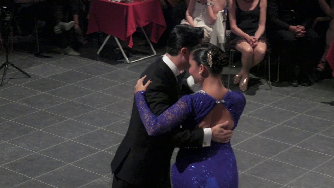 Alexa Yepes & Edwin Espinosa bailan un Valsecito in Altena !