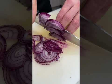 GRILLED OCTOPUS WITH SALAD🌿🐙Easy to make at home!