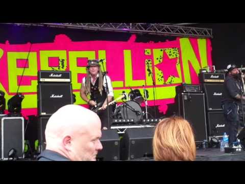 Hobo Jones & The Junkyard Dogs - American Idiot (Green Day cover) @ Blackpool Rebellion Festival
