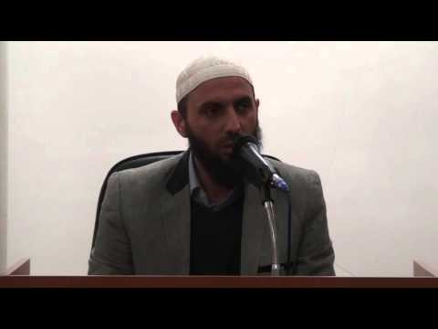 Hoxhë Bashkim Bajrami-Personi që vetmohet në ibadet e meditim,duke përmendur Allahun i lotojne sytë