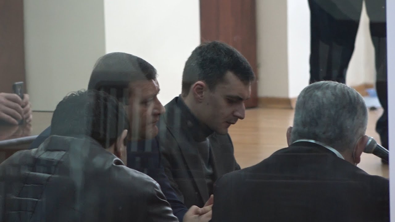 Տարոն Մարգարյանն ու Արման Սահակյանը՝ ամբաստանյալի աթոռին․ մեկնարկեց առաջին նիստը