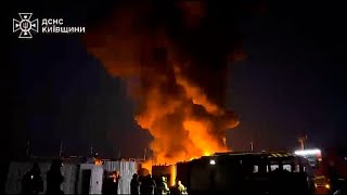 Russischer Drohnenangriff trifft Kyjiw und Mykolajiw: Ukraine meldet schwere Brände