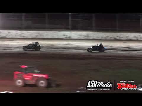 Wingless Sprints: A-Main - Mildura Speedway - 11.01.2015