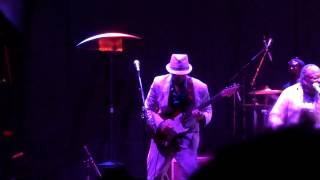 joe louis walker  Blues Bash 2012 I Just wanna make love to you.