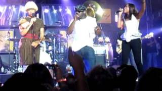 The Roots "You Got Me" (Live) ft Erykah Badu and EVE
