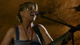 Terri Hendrix -  Hand Me Down Blues (deep below the ground in Texas 2017)
