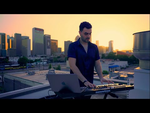 MashBit, Alto Moon - Beautiful Mind (Rooftop Live Performance)