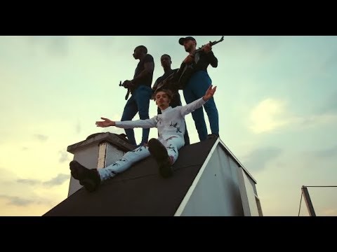 Béné - Favelas [Clip Officiel]