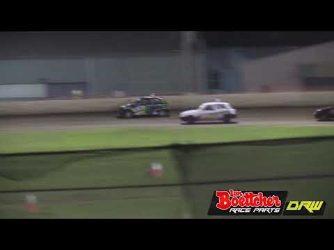 Junior Sedans - Heat 8 - Piston Cup Series - Rockhampton Speedway - 04.11.17