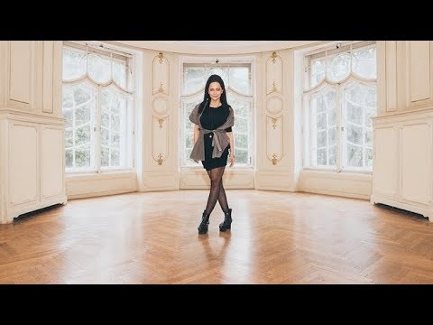 ✅  Lucie Bílá zalhala fanouškům: Opravdu se za 20 let nic nezměnilo?