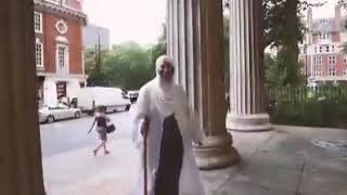 Download lagu Laungan azan dari dalam sebuah gereja di kota London mp3