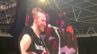 Coldplay &amp; Natalie Imbruglia - Torn | Music of the Spheres Tour London 17/8/22