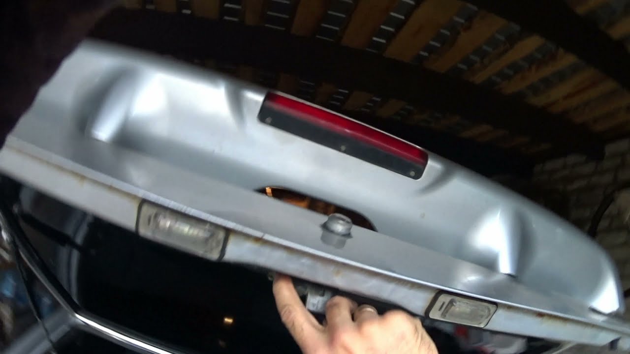 Как поменять личинку замка багажника ВАЗ 2114: пошаговая инструкция