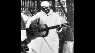 Robert Hicks aka Barbecue Bob-Me And My Whiskey