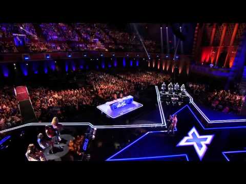 Carlito Olivero - Dreaming Of You (The X-Factor USA 2013) [4 Chair Challenge]