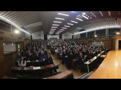 Virtual Reality (VR) Public Speaking Practice Stage: Audience of 500