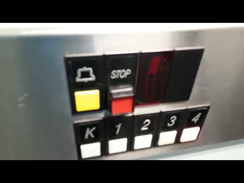 Amazing 1992 VALMET OTIS Traction Elevator at Ankkarinraitti 8A, Janka, Tampere, Finland