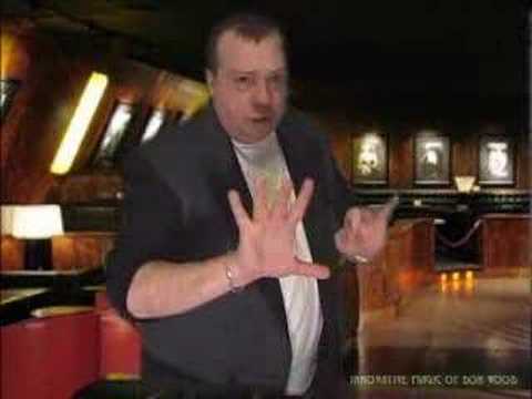 Voir la vidéo de Flying ring - La Bague au Porte Clés