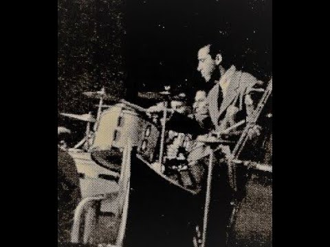 "Oh, Lady Be Good" (1939) Artie Shaw with Buddy Rich and Georgie Auld.