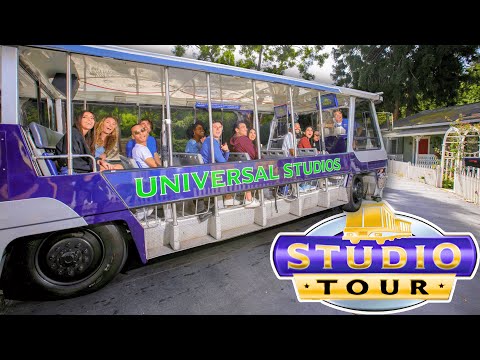 [4K] Universal Studios Back Lot Tram w/ Celebrity Sighting! - 2025 Christmas Time | 4K 60FPS