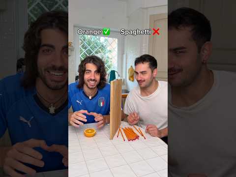 Italians try LYING CHALLENGE