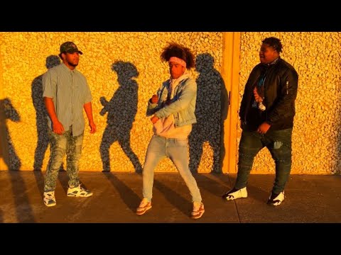 Lunatic Valor - Burst Yo Bubble ft. Skotown  [Hosted By DJ Shon] (Produced by DJ Flippp)