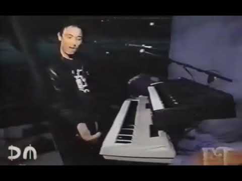 Alan Wilder showing his sounds for Walking in My shoes - Devotional 1993/1994