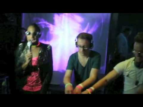 Glassesboys Night with Glassesboys & Nick Sinkler @ Minus Music Club