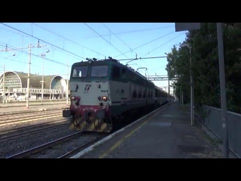 E656.489 sull' EXP 14039 Lourdes - Siracusa/Reggio Calabria Centrale, in partenza da Roma Ostiense