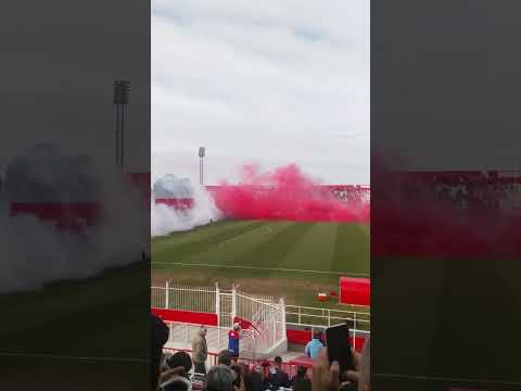 "El recibimiento del hincha de @clublosandes Auspiciado por: @lyteh.casino@clublosandes 2-0 vs." Barra: La Banda Descontrolada &bull; Club: Los Andes