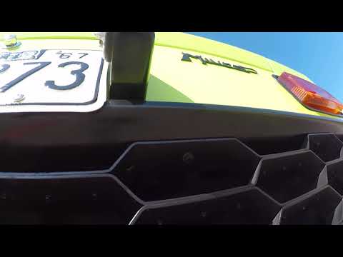 1967 Lamborghini Miura P400 exhaust, taking it through the gears up to about 7,000 rpm