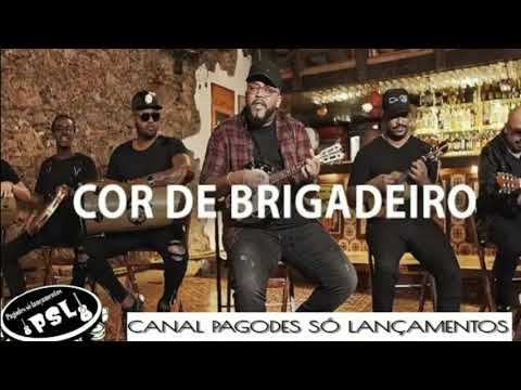 Tiee - Cor de Brigadeiro
